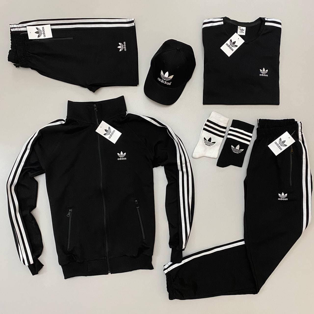 Мужской спортивный костюм Adidas Адидас кофта с молнией шорты и кепка носки в подарок 7в1 черный Люкс M
Мужской спортивный костюм Adidas Адидас кофта с молнией шорты и кепка носки в подарок 7в1 черный Люкс M