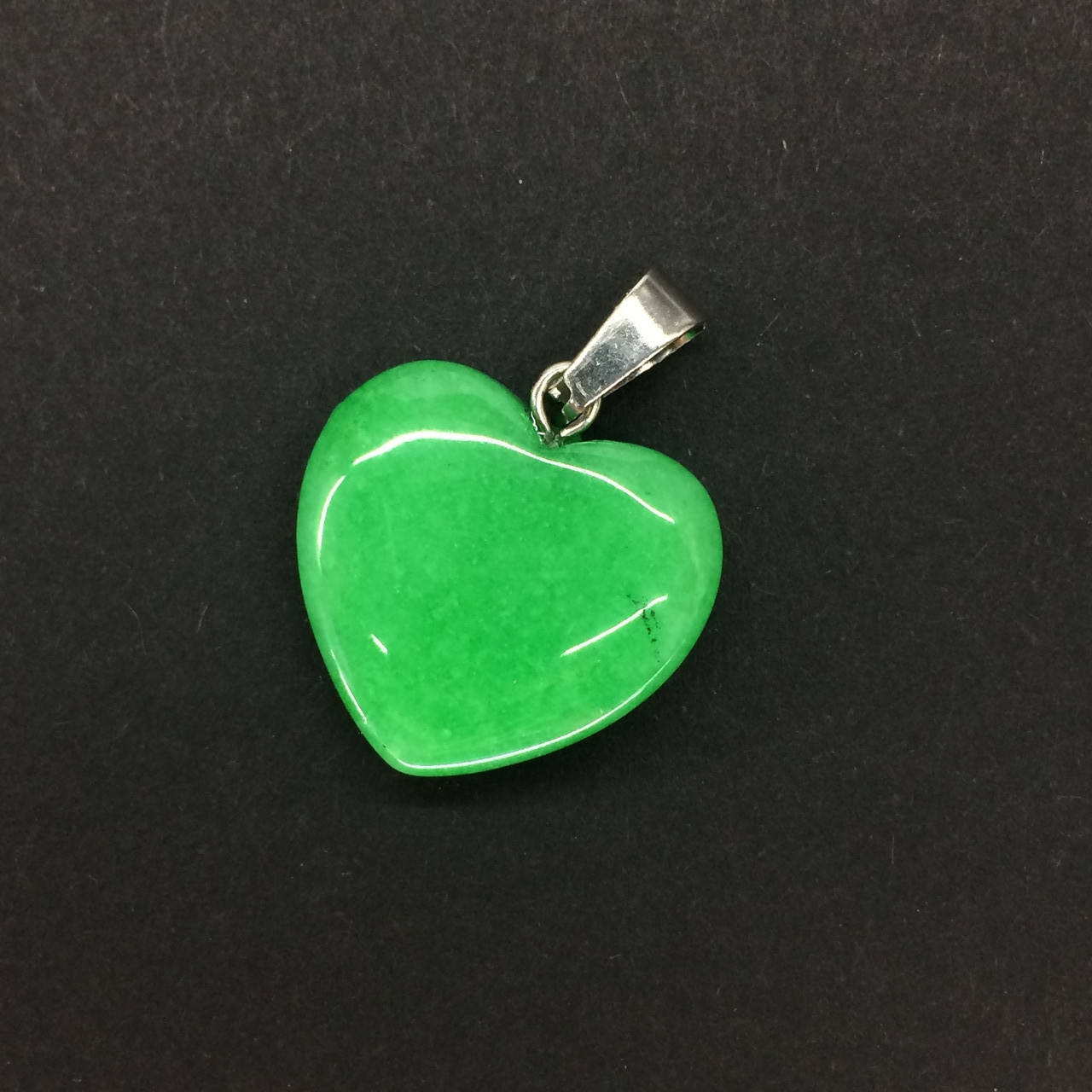 Кулон кварц (хризопраз) 20*20 мм
Кулон кварц (хризопраз) 20*20 мм