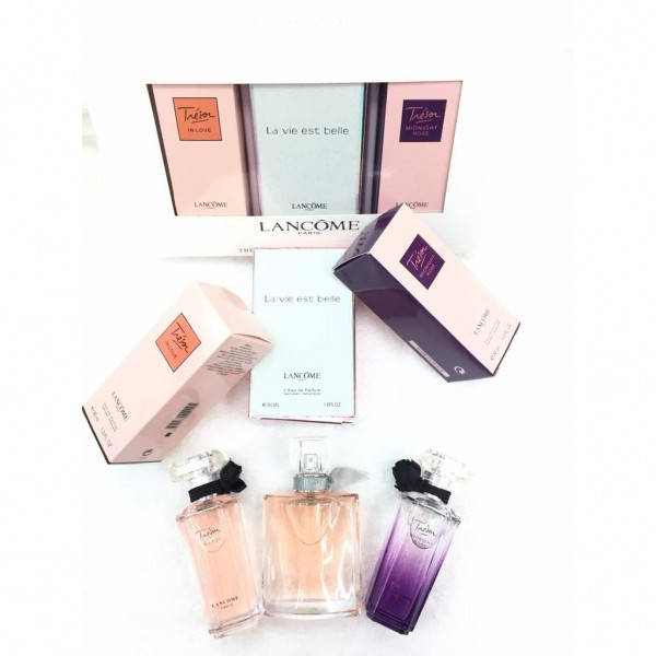 Подарочный набор Lancome Set 3 по 30мл (Tresor In love+Tresor Midnight+la vie Belle) (лицензия)
Подарочный набор Lancome Set 3 по 30мл (Tresor In love+Tresor Midnight+la vie Belle) (лицензия)