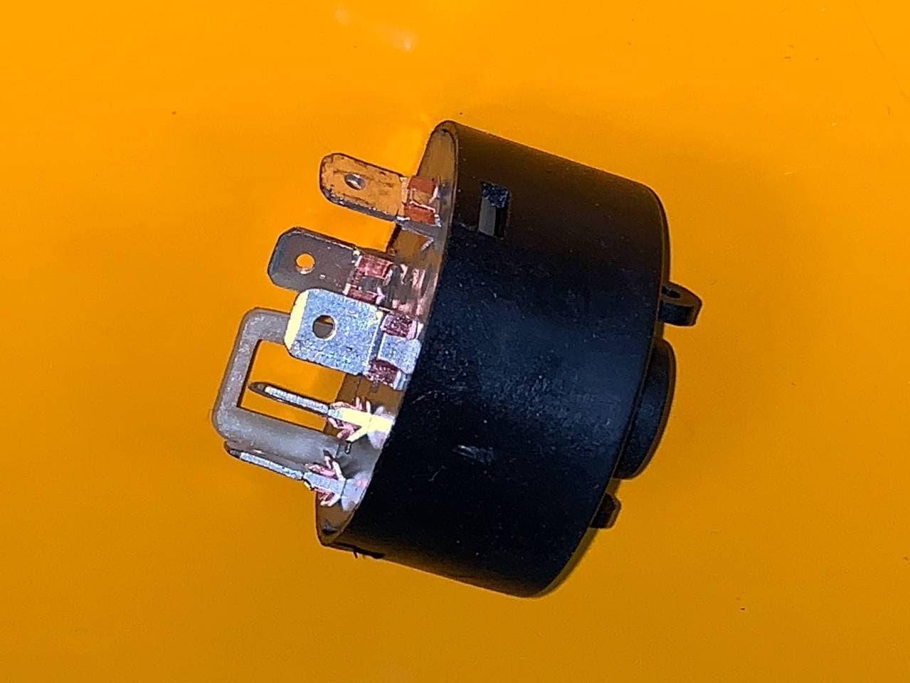 Контактная группа замка зажигания Opel kadett astra ascona vectra omega Опель кадетт астра INA-FOR INF 20.0055
Контактная группа замка зажигания Opel kadett astra ascona vectra omega Опель кадетт астра INA-FOR INF 20.0055