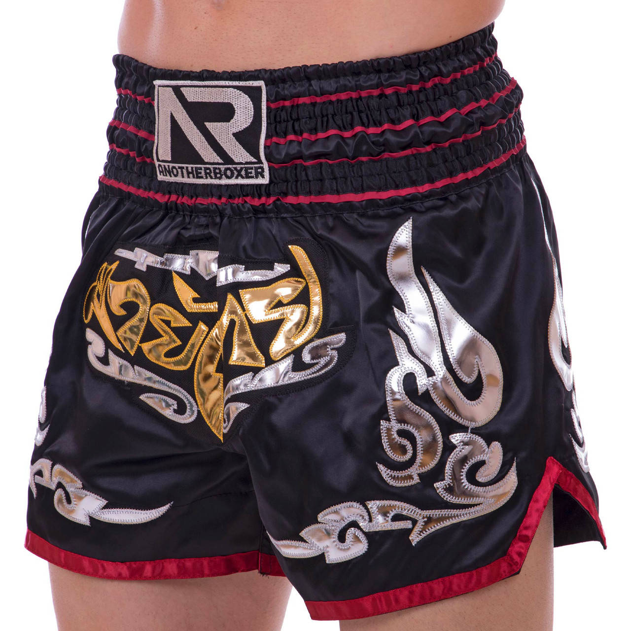 Шорты для тайского бокса и кикбоксинга Another Boxing 2341 размер XL (50-52) Black-Gold-Silver
Шорты для тайского бокса и кикбоксинга Another Boxing 2341 размер XL (50-52) Black-Gold-Silver