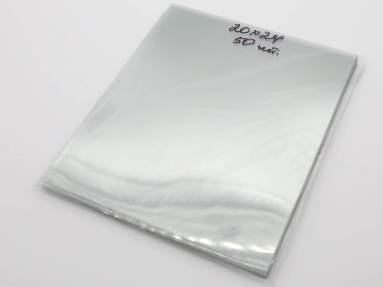 Заменитель стекла для рамки. 20х24см. 200мкр. 50шт/уп.
Заменитель стекла для рамки. 20х24см. 200мкр. 50шт/уп.