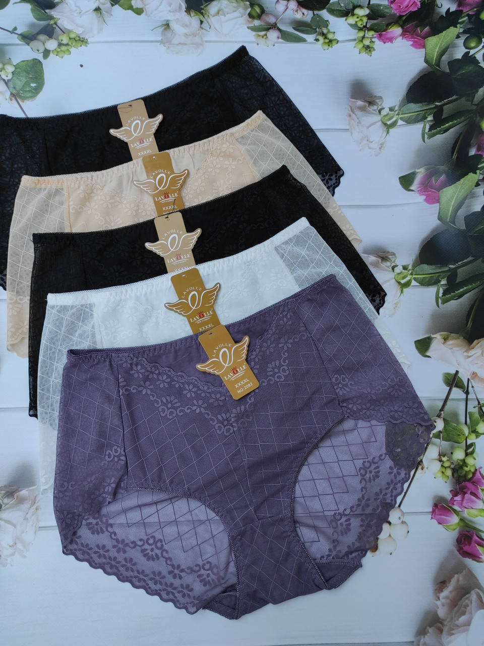 Набор женских кружевных трусов высокой посадки размер 56-58 
Набор женских кружевных трусов высокой посадки размер 56-58