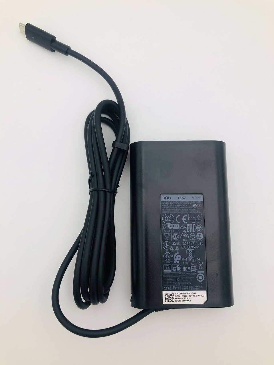 Блок питания для ноутбука Dell, разъем Type-C, 20V, 3.25A, 65W, черный, без кабеля, Oval Shell, ORIG
Блок питания для ноутбука Dell, разъем Type-C, 20V, 3.25A, 65W, черный, без кабеля, Oval Shell, ORIG