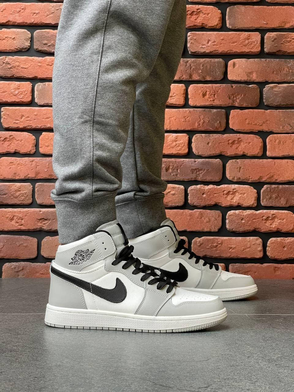 Nike Air Jordan серые мужские демисезонные кроссовки. Осень/весна, мужские кожаные кроссовки. 42, Серый
Nike Air Jordan серые мужские демисезонные кроссовки. Осень/весна, мужские кожаные кроссовки. 42, Серый
