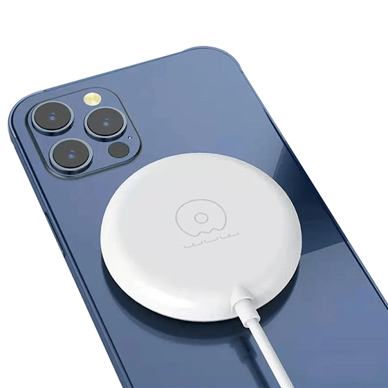 Беспроводная зарядка QI MagSafe для Apple iPhone 12, 13 серии c присосоками WUW W18 |15W, 2A| Белый
Беспроводная зарядка QI MagSafe для Apple iPhone 12, 13 серии c присосоками WUW W18 |15W, 2A| Белый