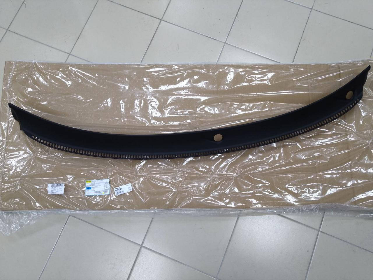 Накладка под лобовое стекло, Жабо VW Passat b5+ / Skoda Superb 1 2001-2005г.(Оригинал VAG 3B1819415EB41)
Накладка под лобовое стекло, Жабо VW Passat b5+ / Skoda Superb 1 2001-2005г.(Оригинал VAG 3B1819415EB41)