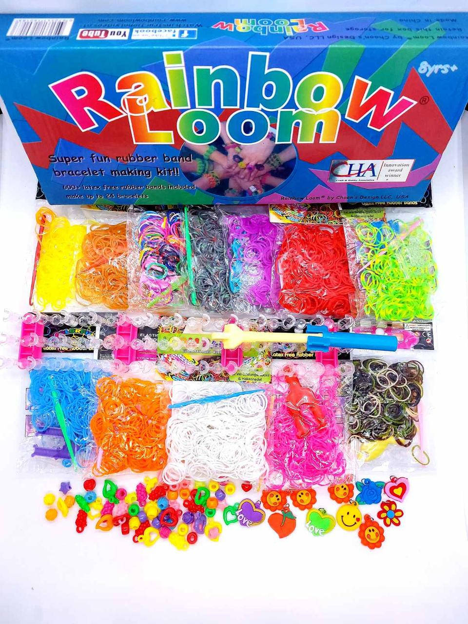 Набор для плетения браслетов из резинок с аксессуарами Rainbow Loom 3000шт со станком и большим крючком.
Набор для плетения браслетов из резинок с аксессуарами Rainbow Loom 3000шт со станком и большим крючком.