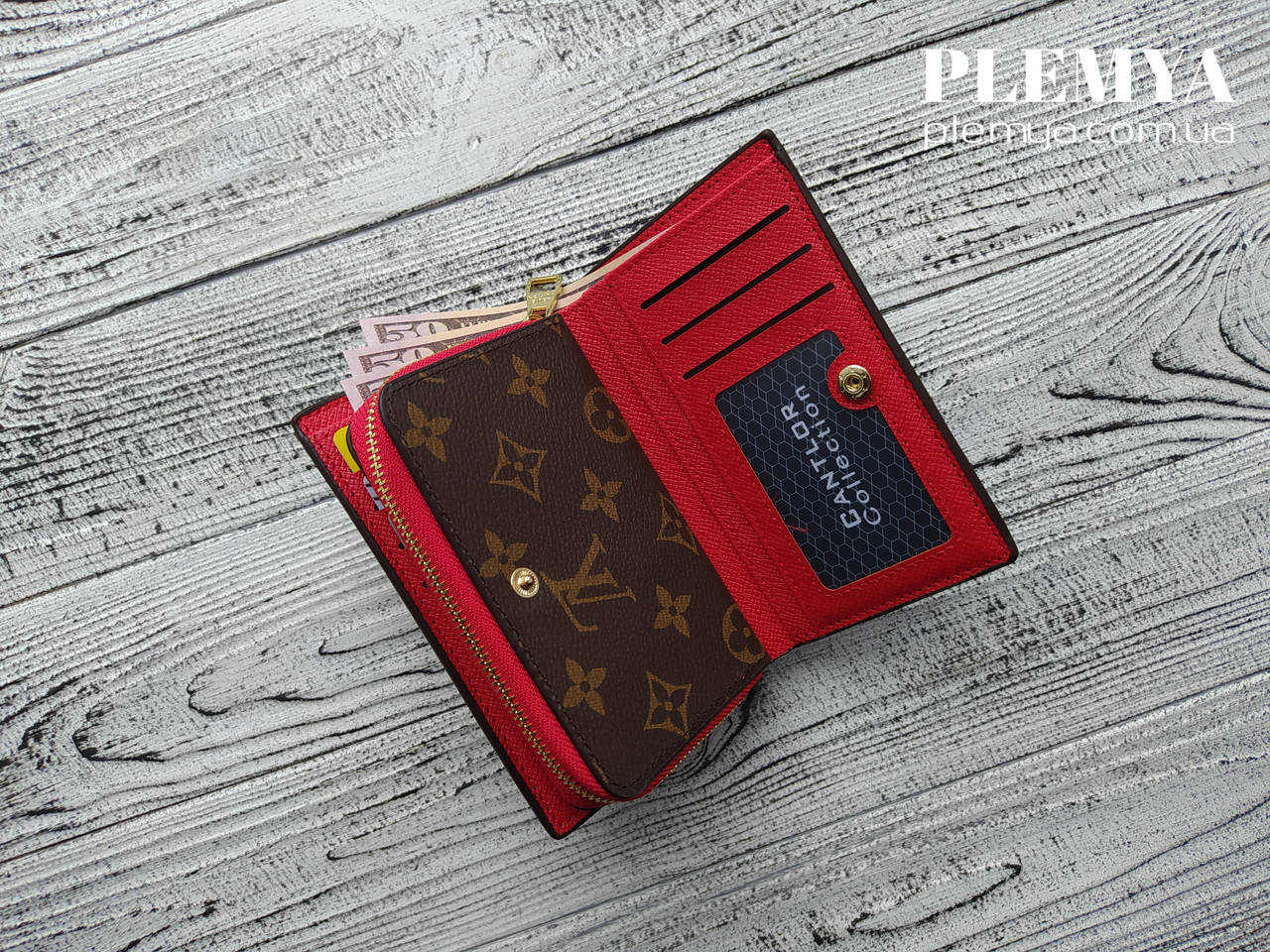 Оригинальный женский кошелек LOUIS VUITTON с подкладкой красного цвета., Красный
Оригинальный женский кошелек LOUIS VUITTON с подкладкой красного цвета., Красный