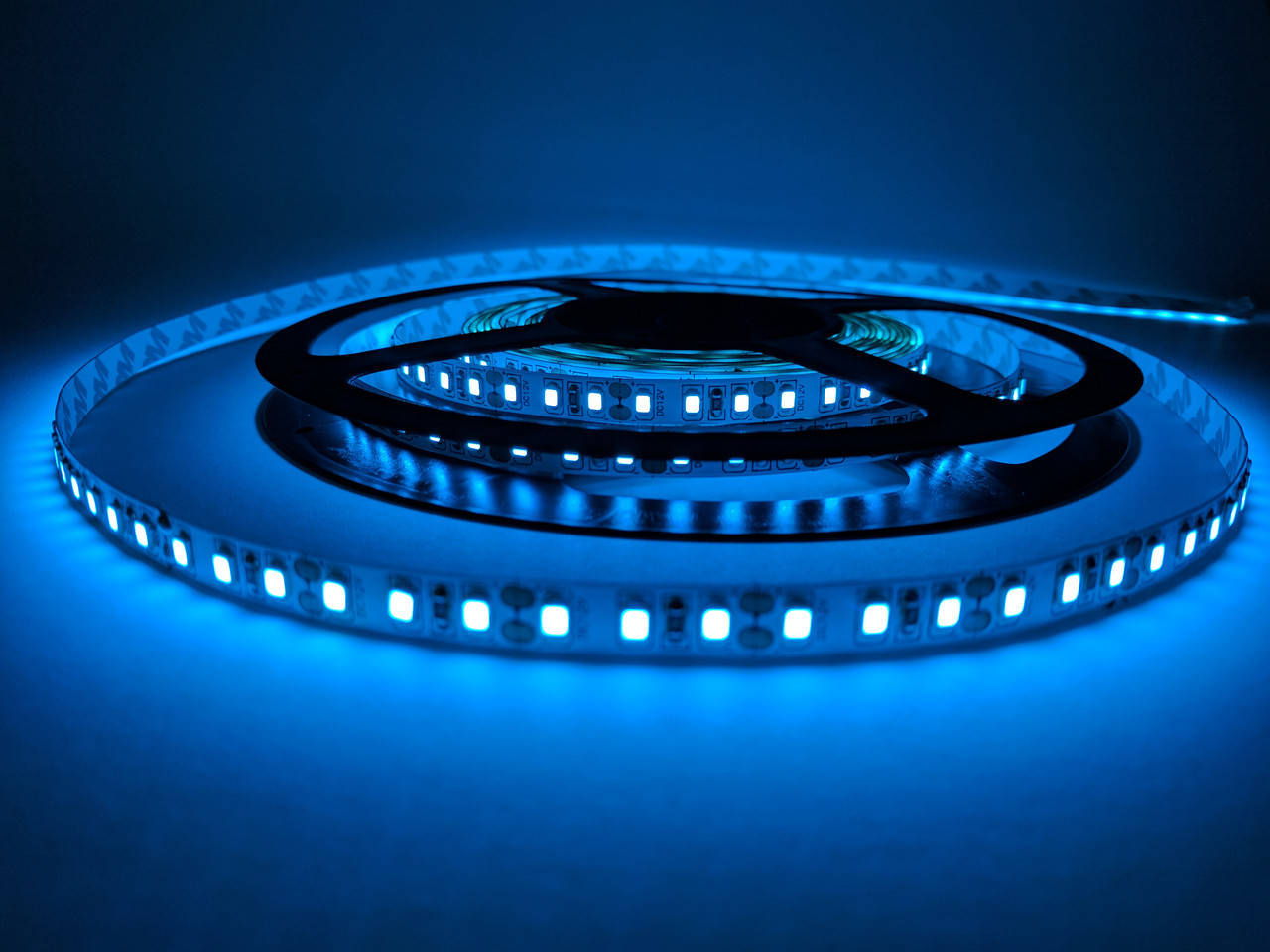 5 метров - MTK-600B-3528-IP20-12 Светодиодная лента 12V SMD 2835 IP20 120led синий 9.6W негерметичная
5 метров - MTK-600B-3528-IP20-12 Светодиодная лента 12V SMD 2835 IP20 120led синий 9.6W негерметичная