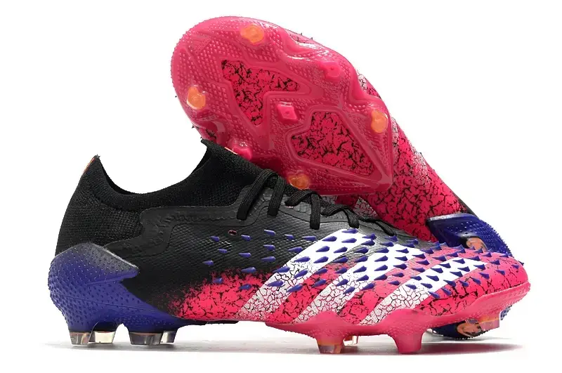 Бутсы Adidas Predator freak.1 LOW FG purple футбольная обувь адидас предатор фрик розовые копочки, Розовый
Бутсы Adidas Predator freak.1 LOW FG purple футбольная обувь адидас предатор фрик розовые копочки, Розовый