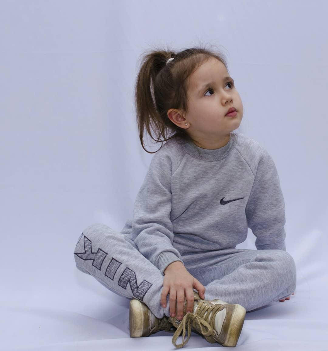 Серый спортивный костюм (джеггинсы+свитшот) байка для детей 3-7 лет (98-104-110-116-122)
Серый спортивный костюм (джеггинсы+свитшот) байка для детей 3-7 лет (98-104-110-116-122)