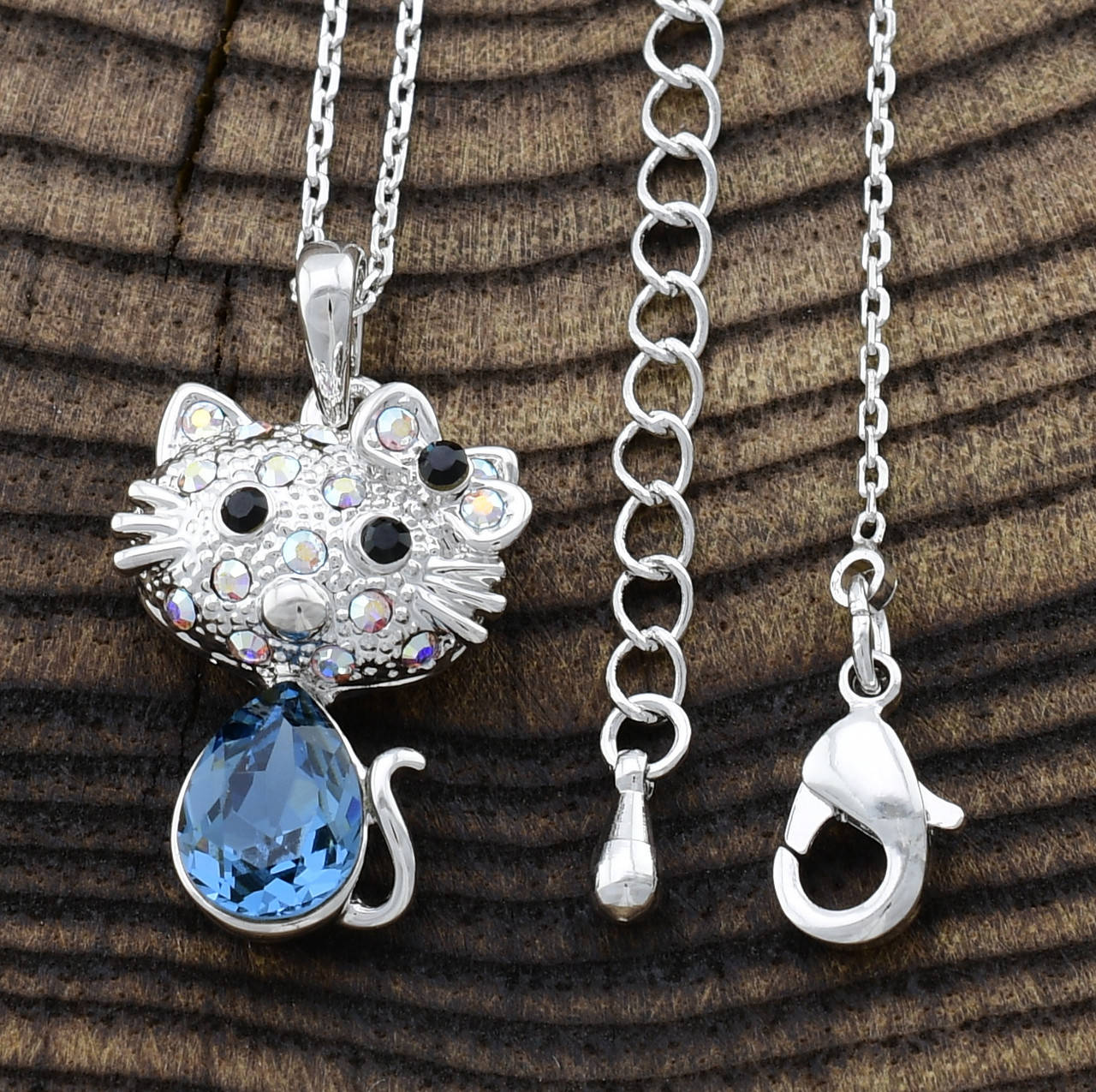 Набор Xuping с кристаллами Swarovski 87064 кулон 21х12 мм + цепочка 38+5 см цвет монтана позолота БЗ
Набор Xuping с кристаллами Swarovski 87064 кулон 21х12 мм + цепочка 38+5 см цвет монтана позолота БЗ