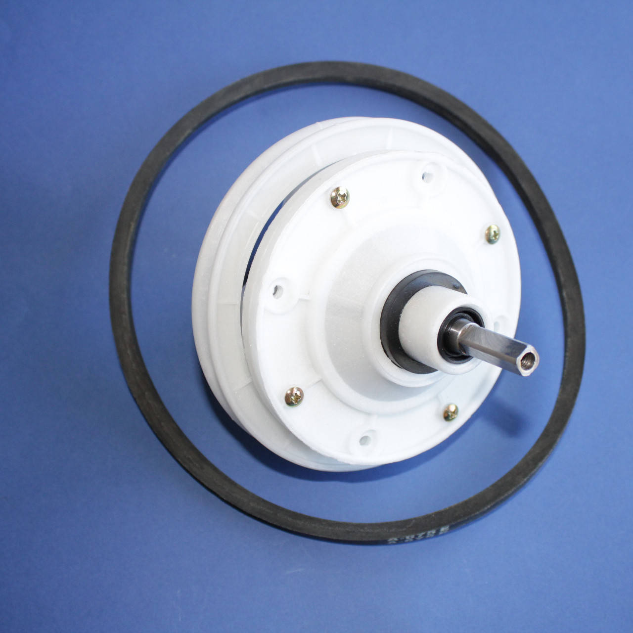 Редуктор ST18 (вал квадрат 9 мм) с приводным ремнем А-675Е для стиральной машины Saturn 
Редуктор ST18 (вал квадрат 9 мм) с приводным ремнем А-675Е для стиральной машины Saturn