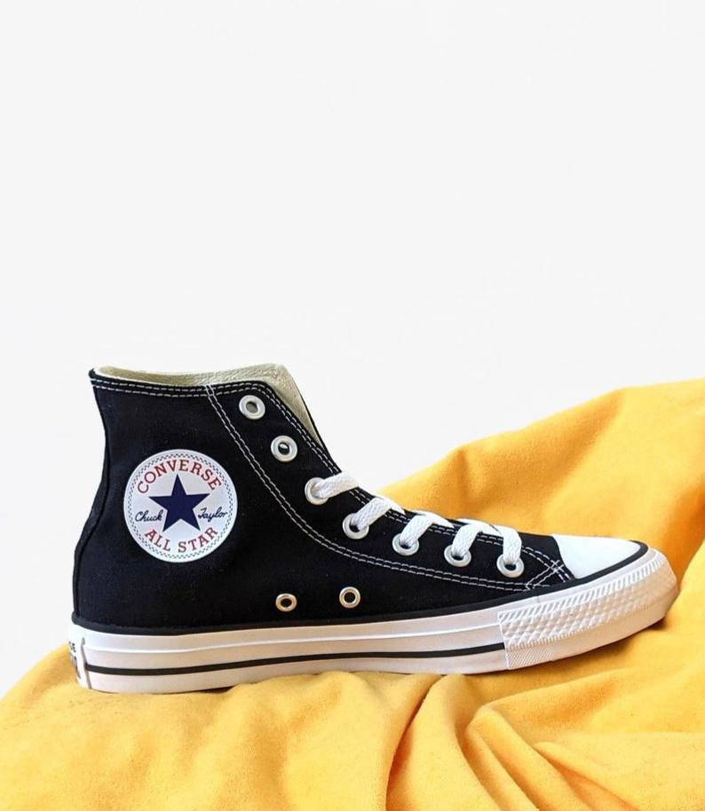 Кеды Converse Chuck Taylor All Star High черно-белые. Кеды высокие Конверс Олл Старс мужские и женские, Черный
Кеды Converse Chuck Taylor All Star High черно-белые. Кеды высокие Конверс Олл Старс мужские и женские, Черный