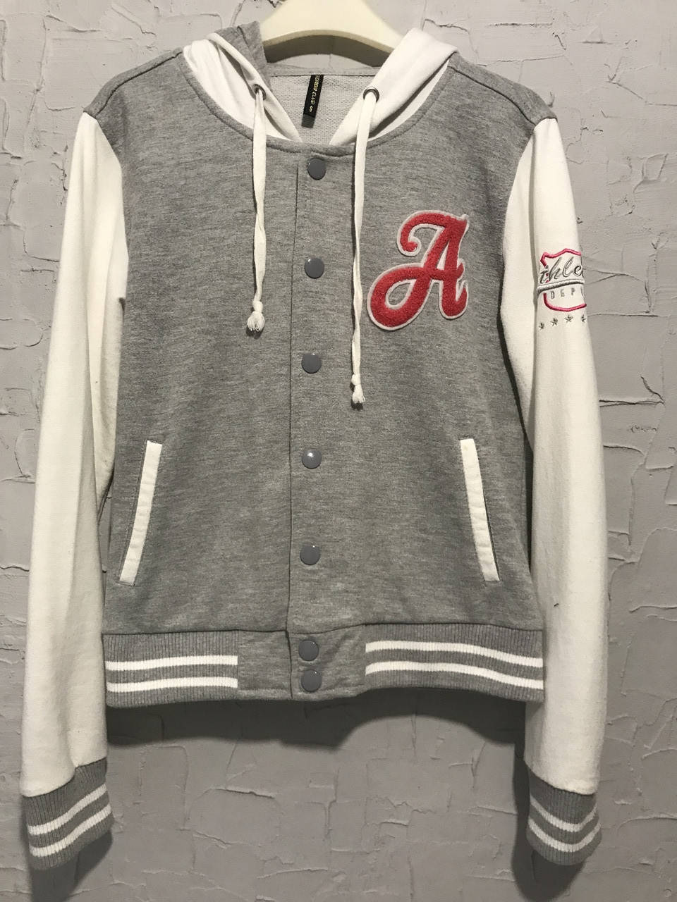 Женский Бомбер балахон, Светло-серый
Женский Бомбер балахон, Светло-серый