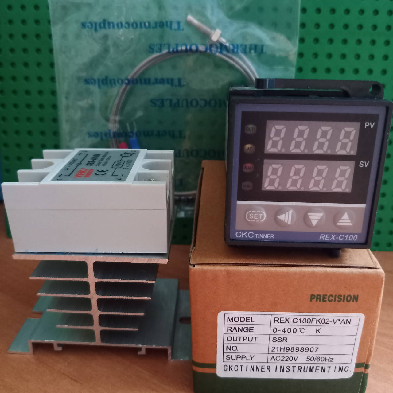 ПИД Контроллер температуры (полная версия) / PID Термоконтроллер REX-C100-FK02-V*AN (комплект)
ПИД Контроллер температуры (полная версия) / PID Термоконтроллер REX-C100-FK02-V*AN (комплект)