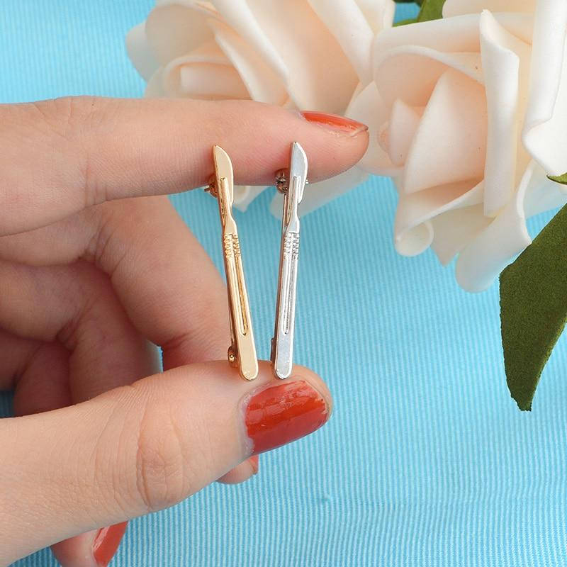 Брошь «Скальпель» - стильное медицинское, ювелирное украшение для врача, медсестры. 
Брошь «Скальпель» - стильное медицинское, ювелирное украшение для врача, медсестры.