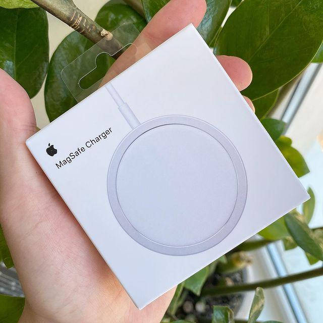 Магнитная зарядка для iPhone 12 |12 Pro |12 mini | 12 Pro Max | MagSafe Charger Беспроводная Оригинал, Белый
Магнитная зарядка для iPhone 12 |12 Pro |12 mini | 12 Pro Max | MagSafe Charger Беспроводная Оригинал, Белый