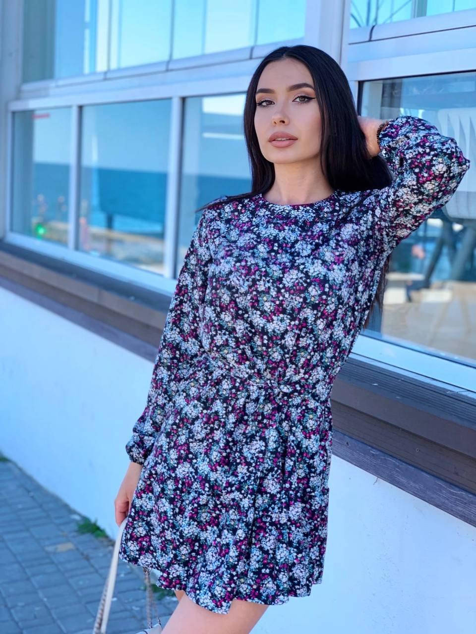 Модное летнее короткое платье софт с длинным рукавом в цветочный принт 42-46; черный, голубой и пудровый цвет
Модное летнее короткое платье софт с длинным рукавом в цветочный принт 42-46; черный, голубой и пудровый цвет