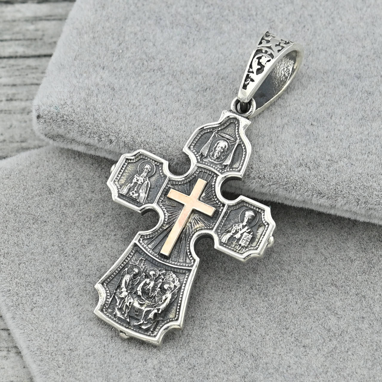 Серебряный крест с золотом Спаси и Сохрани Ю418п размер 52х26 мм вес 9.4 г
Серебряный крест с золотом Спаси и Сохрани Ю418п размер 52х26 мм вес 9.4 г