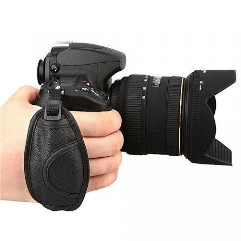 Универсальный кистевой ремень - фотоаппаратов NIKON, CANON, SONY, PANASONIC, OLYMPUS, PENTAX
Универсальный кистевой ремень - фотоаппаратов NIKON, CANON, SONY, PANASONIC, OLYMPUS, PENTAX