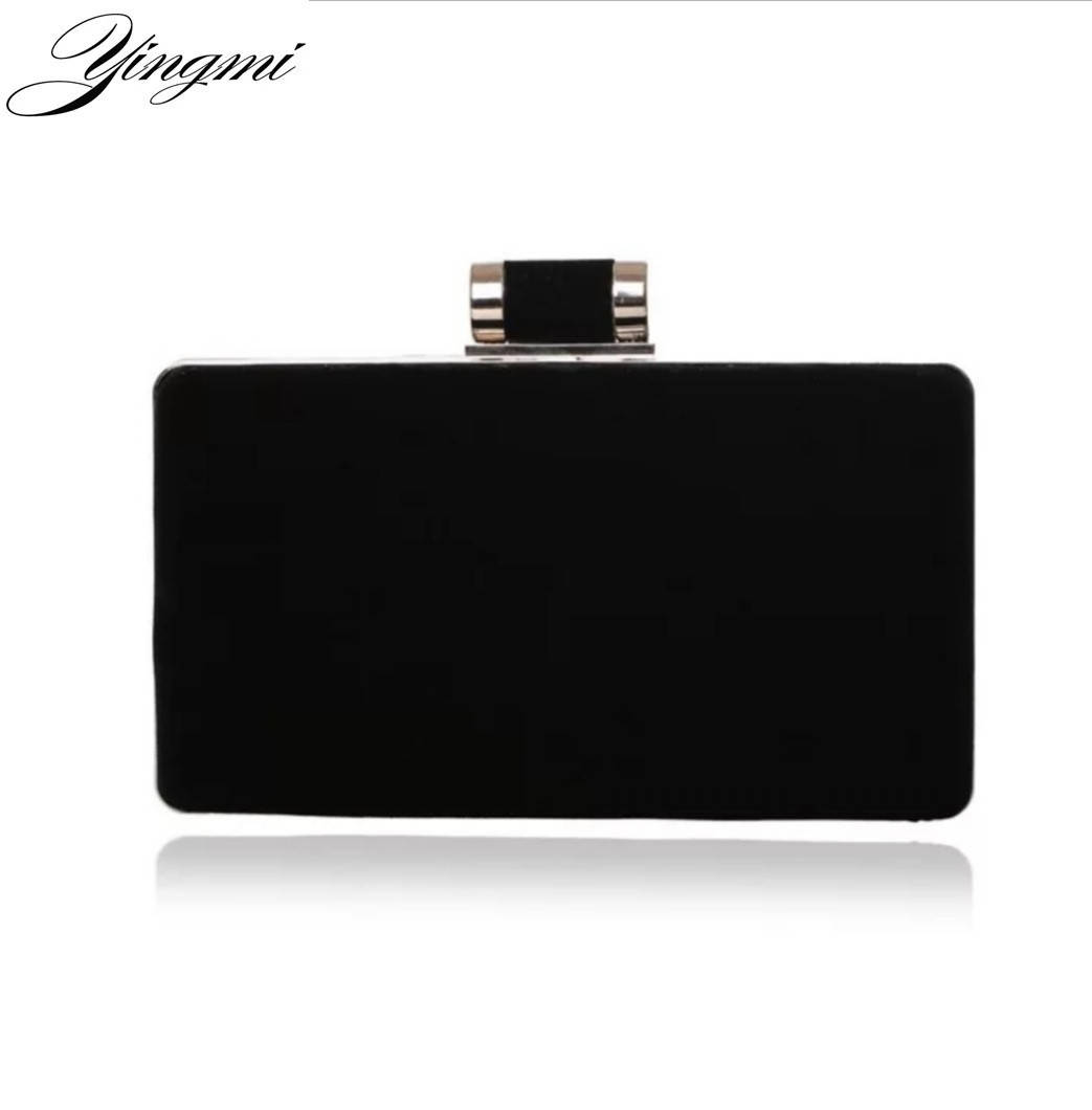 Черный замшевый клатч
Черный замшевый клатч