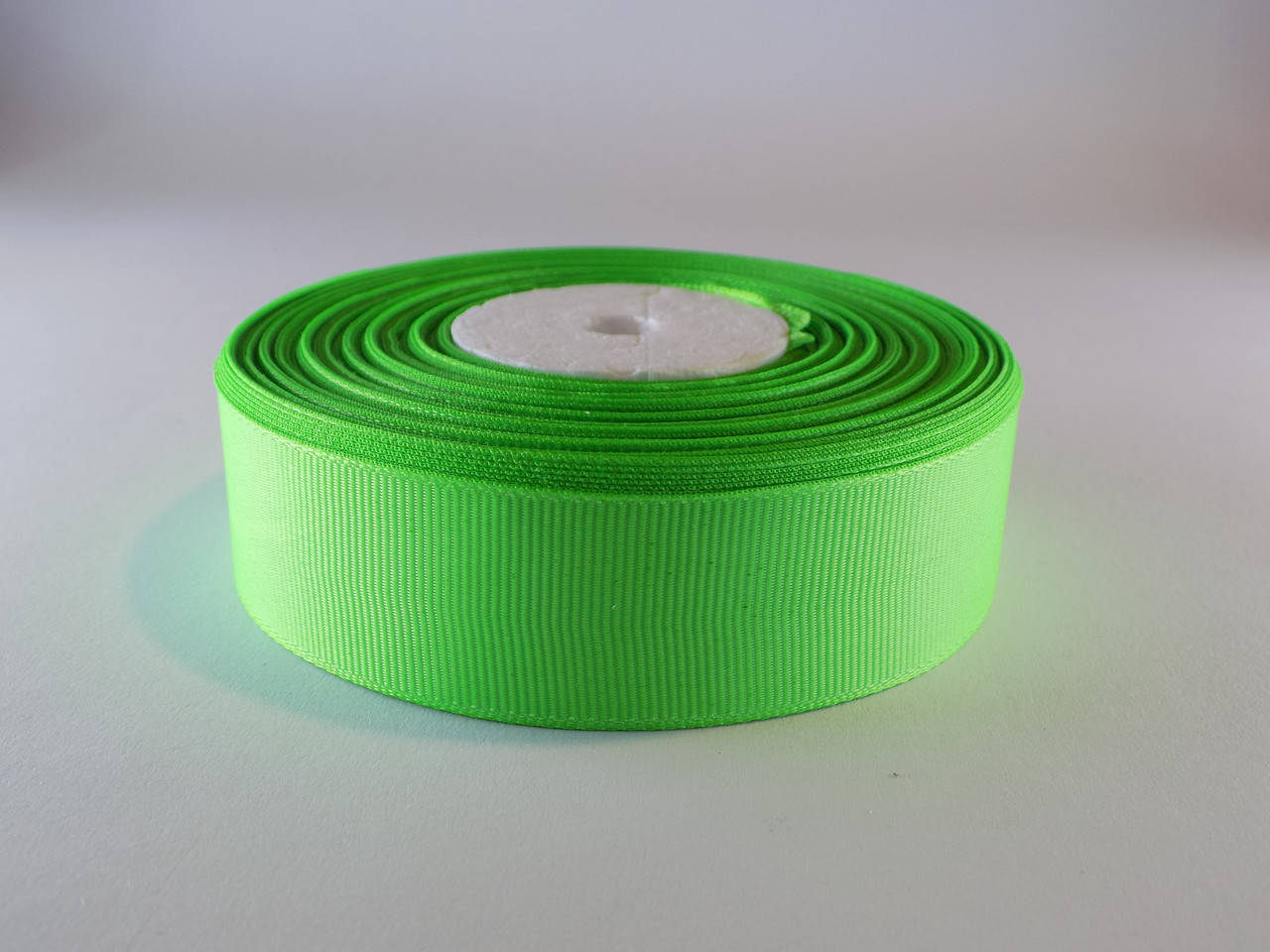 Лента репсовая 2.5 см
Лента репсовая 2.5 см