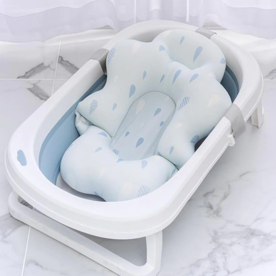 Матрасик-подушка для купания ребенка в ванночку с креплениями Belove, Blue Rain +, Голубой
Матрасик-подушка для купания ребенка в ванночку с креплениями Belove, Blue Rain +, Голубой