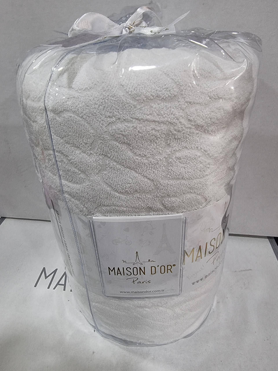 Махровая простынь Maison D'or ecru жаккард на резинке 180*200+наволочки 2-50*70, Кремовый