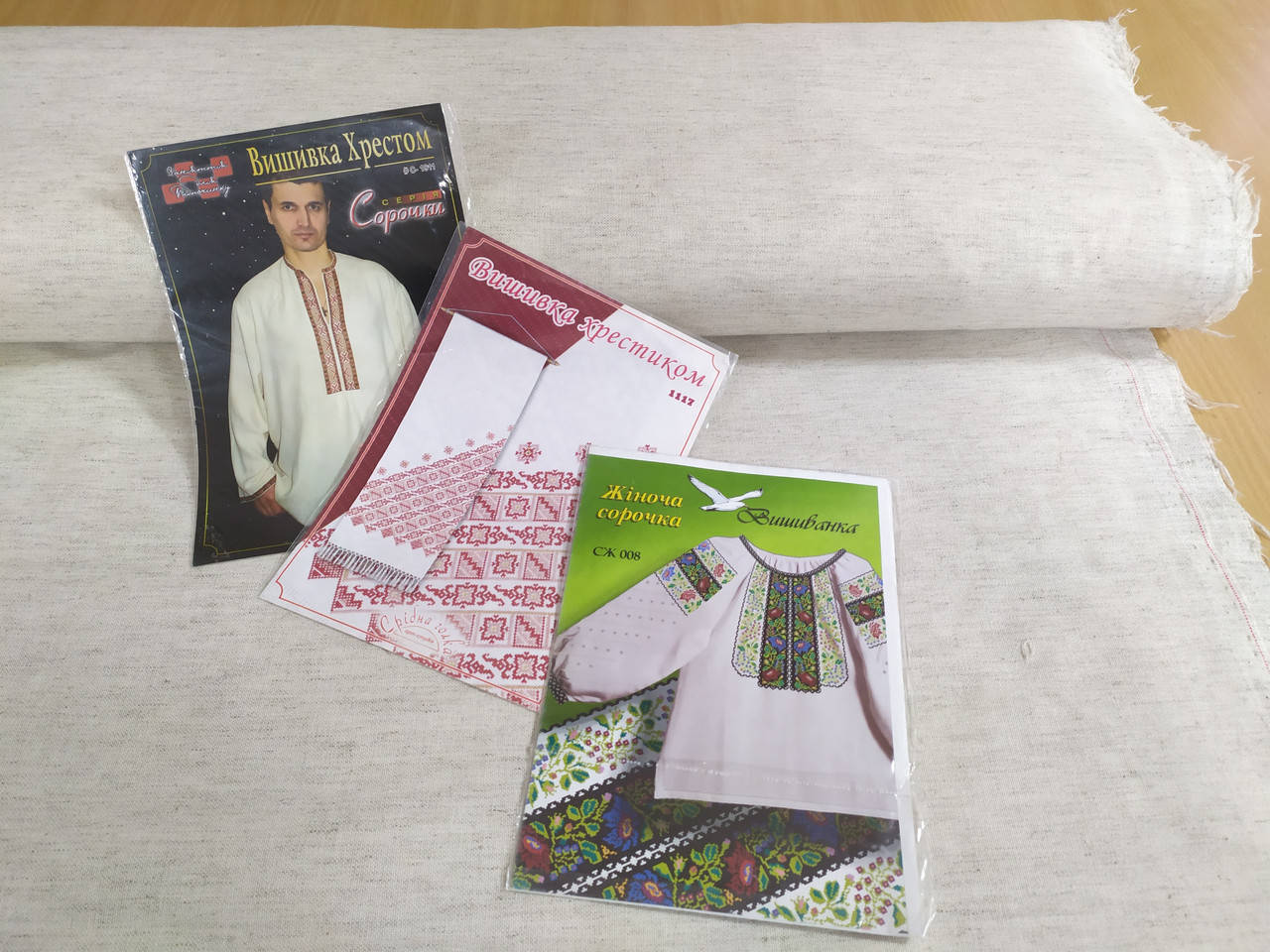 Домотканое полотно для вышивки цвета льна
Домотканое полотно для вышивки цвета льна