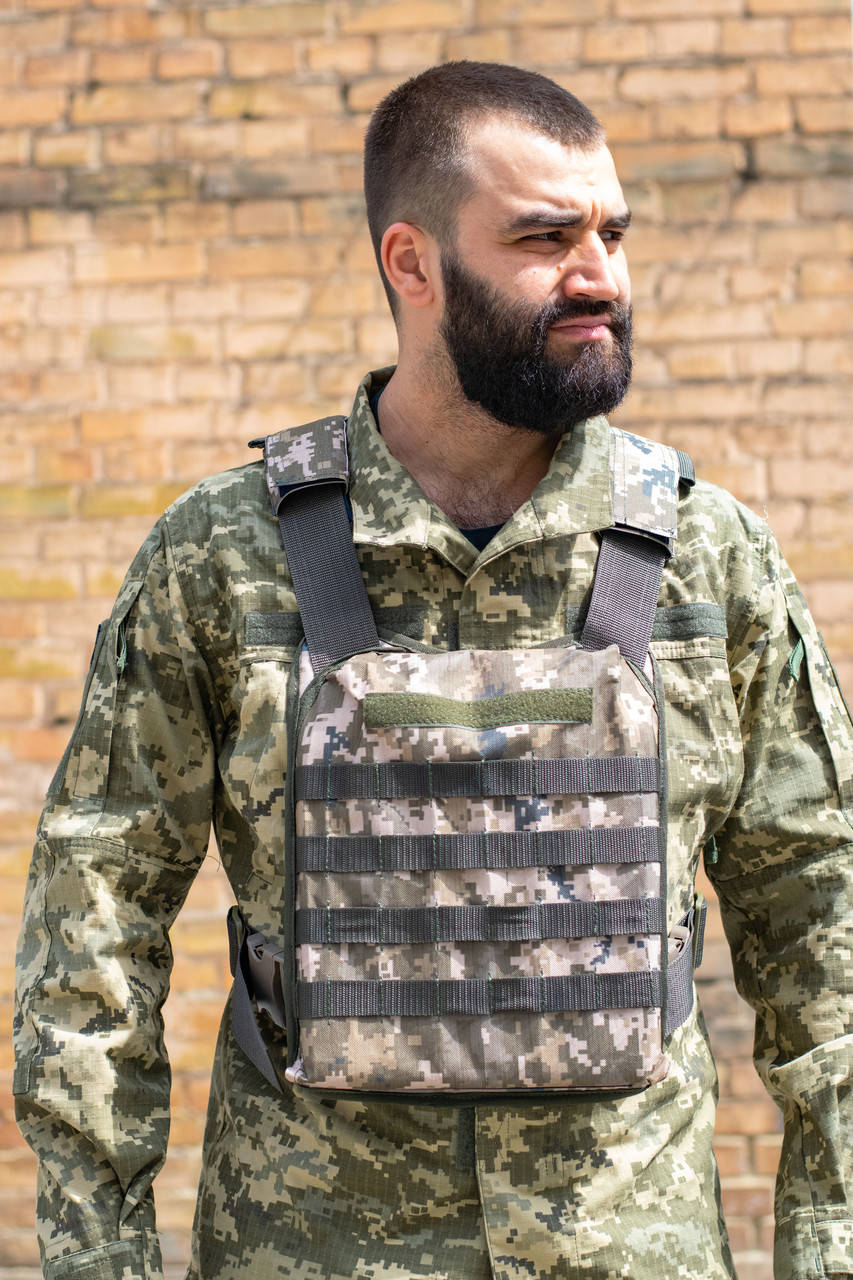Плитоноска для военных со стропами MOLLE UkrCossacks 1.0 ММ14 украинский камуфляж пиксель мультикам
Плитоноска для военных со стропами MOLLE UkrCossacks 1.0 ММ14 украинский камуфляж пиксель мультикам