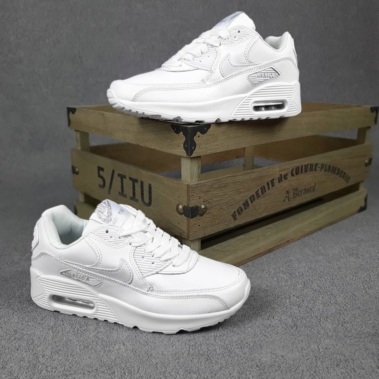 Кроссовки женские Nike Air Max 90 белые Найк Аир Макс 90 натуральная кожа прошиты. код OD-20473 40, Белый
Кроссовки женские Nike Air Max 90 белые Найк Аир Макс 90 натуральная кожа прошиты. код OD-20473 40, Белый