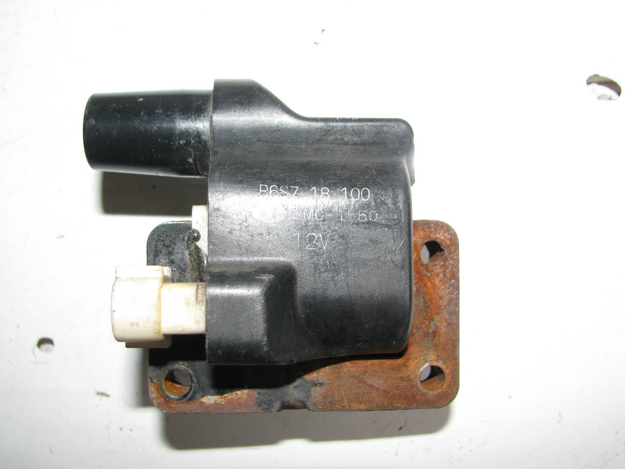 Б/у катушка зажигания Mazda 323/323F BG/MX-3 EC 1.3-1.8 1989-1994, B6S718100, HANSHIN SMC-1550
Б/у катушка зажигания Mazda 323/323F BG/MX-3 EC 1.3-1.8 1989-1994, B6S718100, HANSHIN SMC-1550