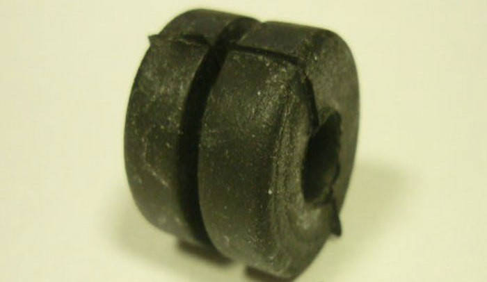 Держатель штанги упора капота (резина) Renault Original
Держатель штанги упора капота (резина) Renault Original