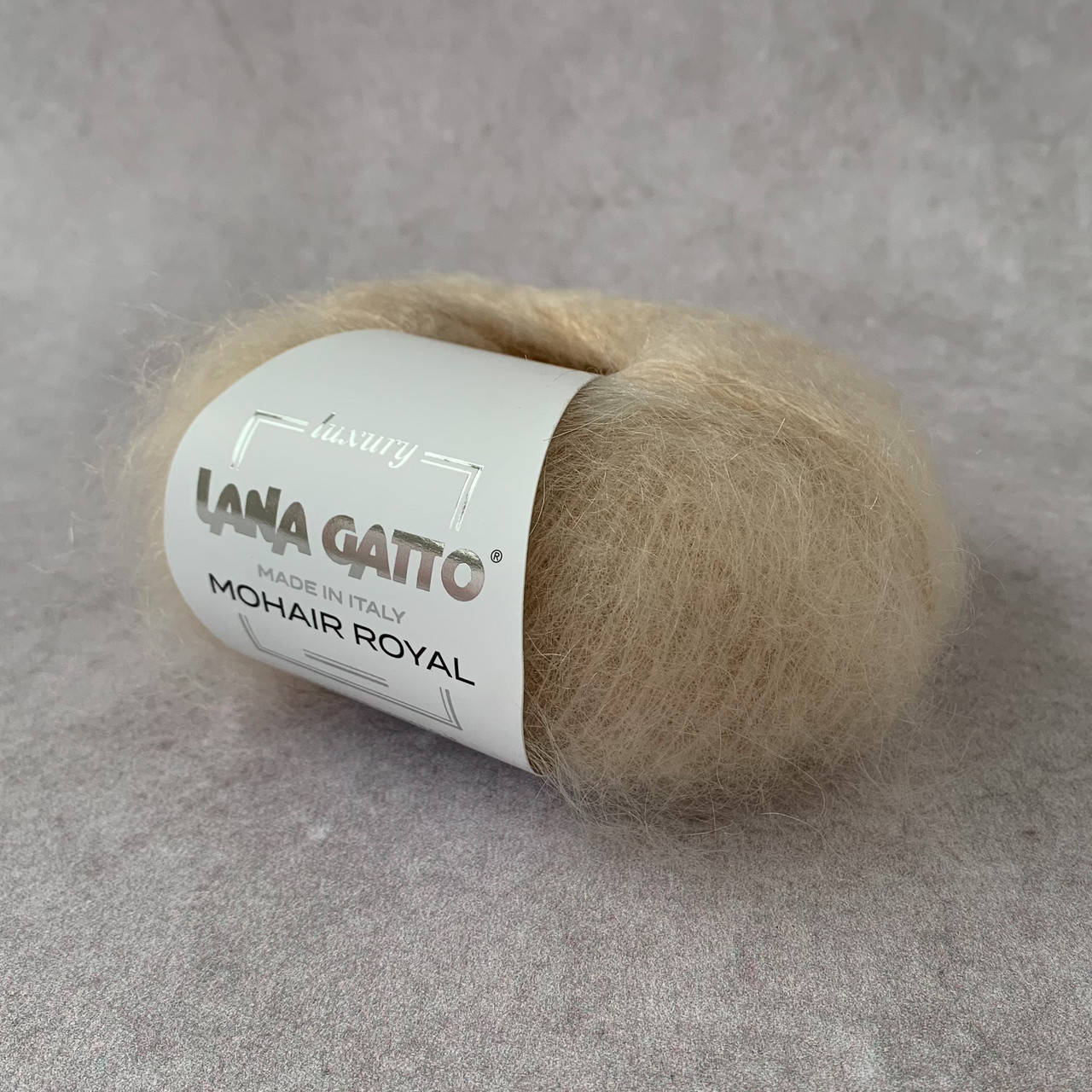 Lana Gatto MOHAIR ROYAL (Лана Гатто Мохер Роял) № 5893 песочный (Пряжа мохер, нитки для вязания)
Lana Gatto MOHAIR ROYAL (Лана Гатто Мохер Роял) № 5893 песочный (Пряжа мохер, нитки для вязания)