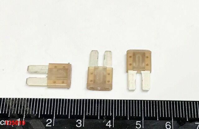 Предохранитель TESLA FR02 "MICRO2 BLADE" 5A 
Предохранитель TESLA FR02 "MICRO2 BLADE" 5A