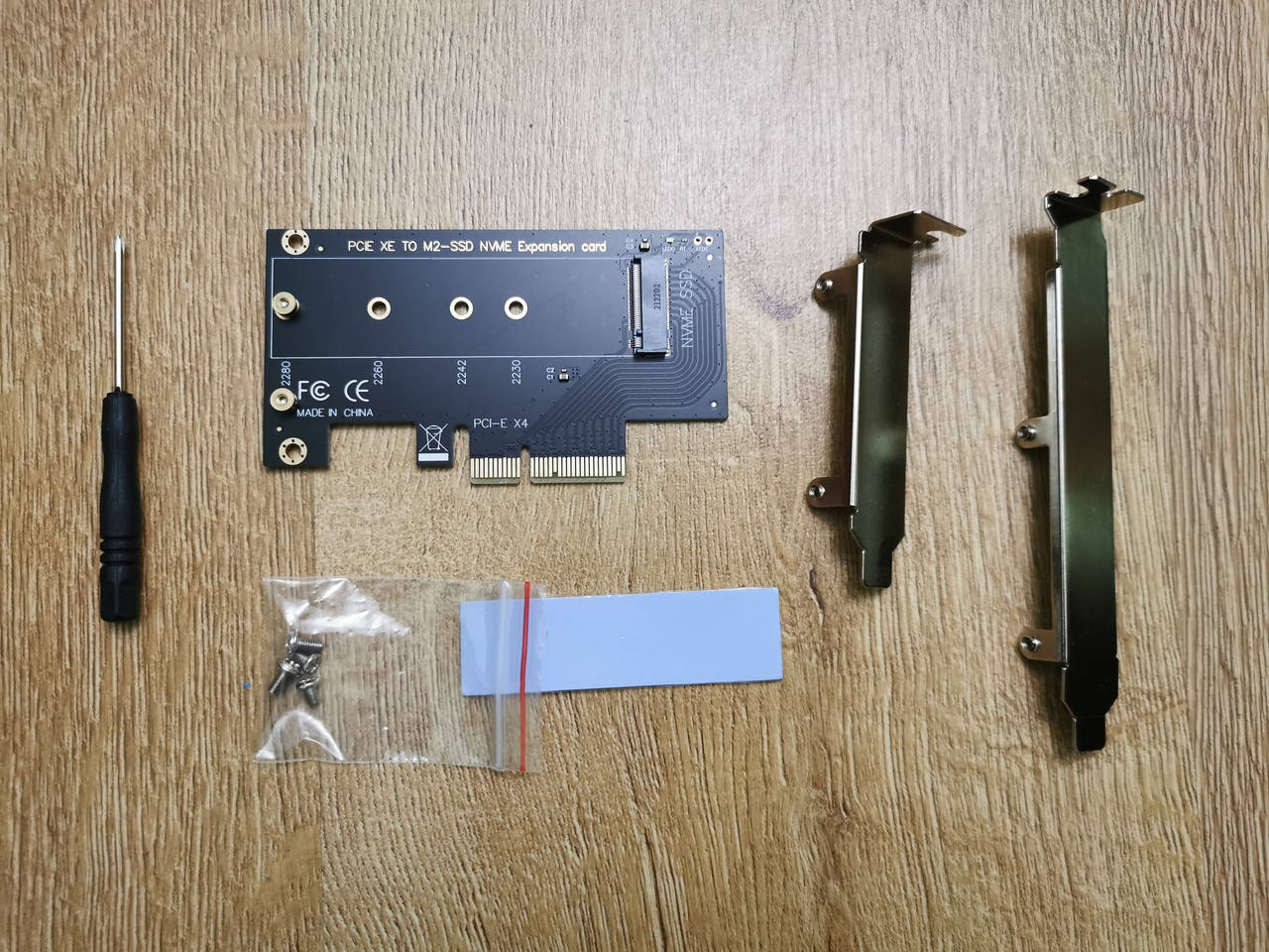 Адаптер переходник з планкою PCI-E M.2 NVMe SSD + термо прокладки + болты скорость до 6000 МБ/с
Адаптер переходник з планкою PCI-E M.2 NVMe SSD + термо прокладки + болты скорость до 6000 МБ/с