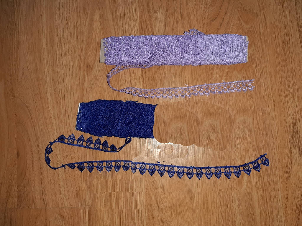 Кружево бузкове і синє
Кружево бузкове і синє