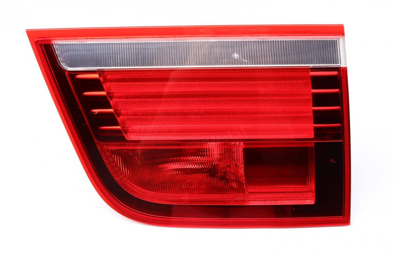 Фонарь задний правый/внутренний (стоп) BMW X5 (E70) 06-08 (714021880802) MAGNETI MARELLI
Фонарь задний правый/внутренний (стоп) BMW X5 (E70) 06-08 (714021880802) MAGNETI MARELLI