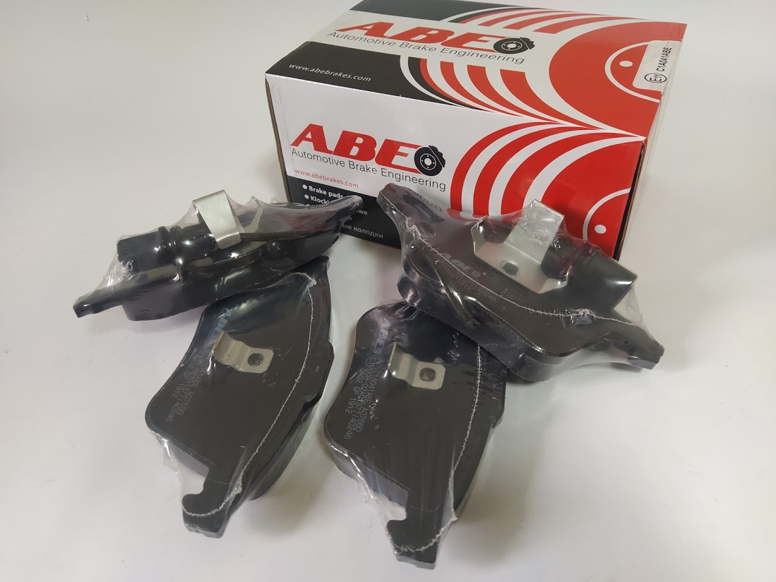 Передние тормозные колодки VW Volkswagen Passat Audi 100 A6 | Колодки Фольксваген Пассат Ауди А4 441615105AA
Передние тормозные колодки VW Volkswagen Passat Audi 100 A6 | Колодки Фольксваген Пассат Ауди А4 441615105AA