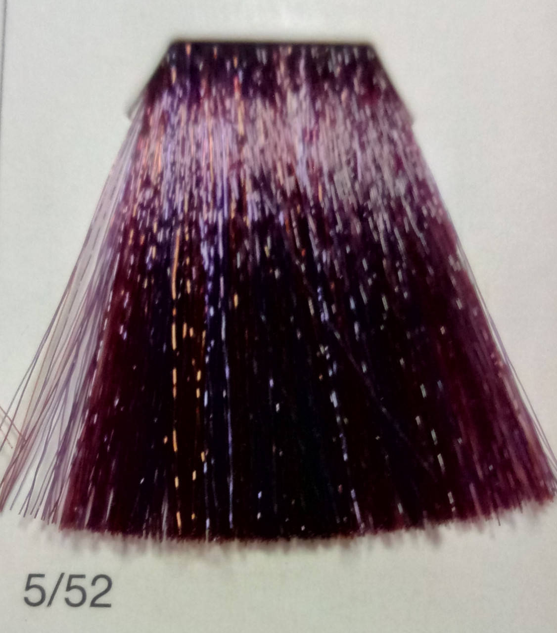 Краска для волос Erayba Gamma Color Conditioning Haircolor Cream 100 мл 5/52, махагоновый переливающийся светло - каштановый
Краска для волос Erayba Gamma Color Conditioning Haircolor Cream 100 мл 5/52, махагоновый переливающийся светло - каштановый