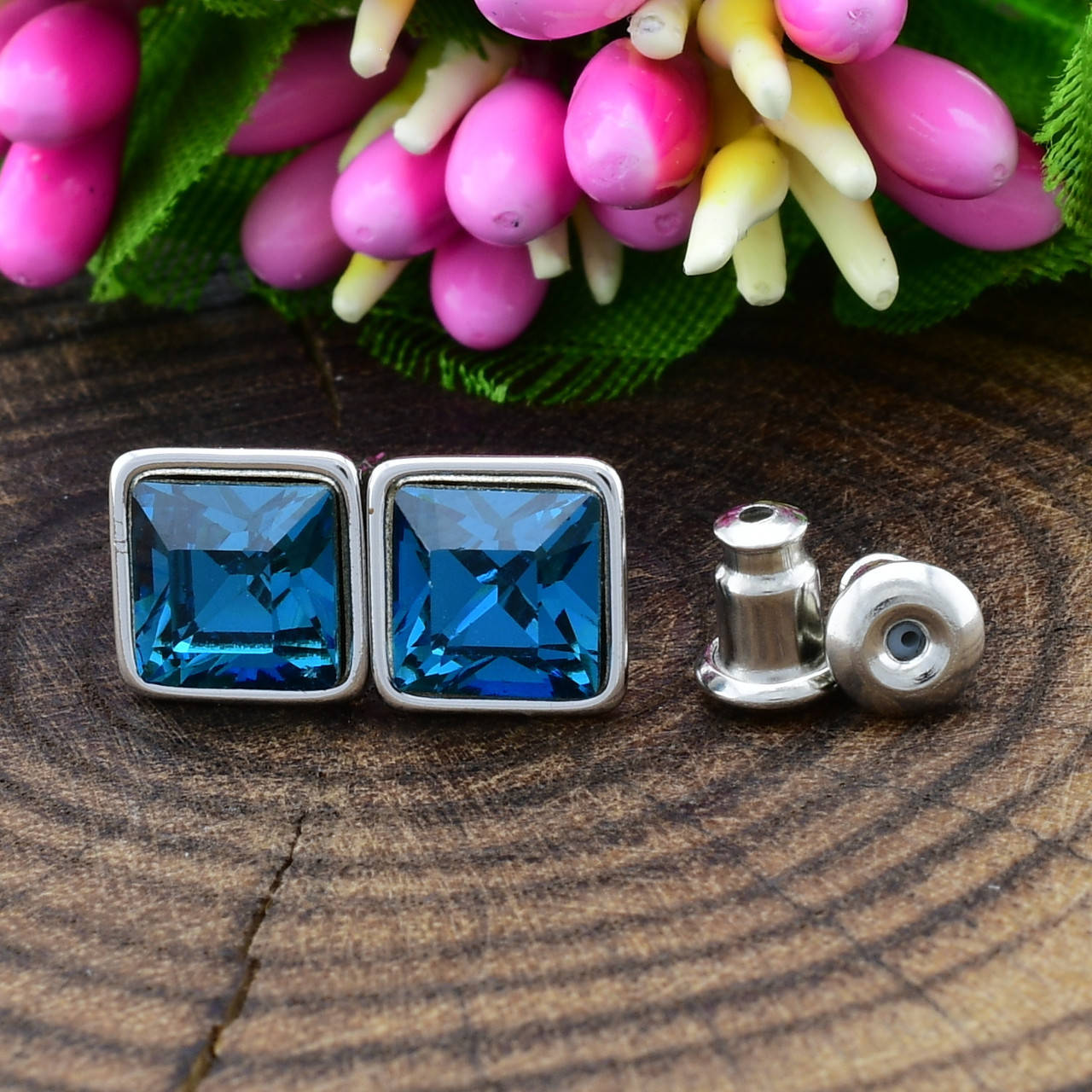 Серьги Xuping с кристаллами Swarovski 21402 размер 7х7 мм цвет индиголит позолота Белое Золото
Серьги Xuping с кристаллами Swarovski 21402 размер 7х7 мм цвет индиголит позолота Белое Золото