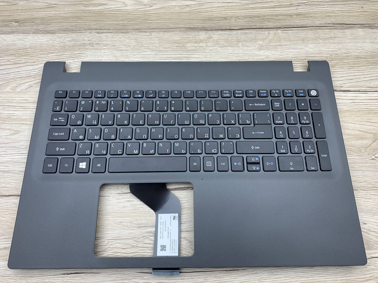 Acer Aspire E5-574 E5-574G F5-571 E5-532 E5-573T Корпус C (топкейс с клавиатурой RU средняя часть) Серый нов
Acer Aspire E5-574 E5-574G F5-571 E5-532 E5-573T Корпус C (топкейс с клавиатурой RU средняя часть) Серый нов