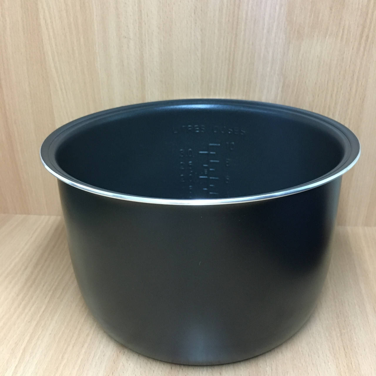 Чаша (кастрюля) RB-С530 для мультиварки Redmond RMC-M170, RMC-M210 с антипригарным покрытием Daikin 5 л
Чаша (кастрюля) RB-С530 для мультиварки Redmond RMC-M170, RMC-M210 с антипригарным покрытием Daikin 5 л