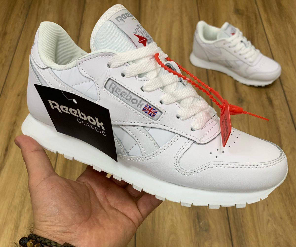 Кроссовки женские ,белого цвета Reebok Classic из натуральной кожи, производства Вьетнам 39
Кроссовки женские ,белого цвета Reebok Classic из натуральной кожи, производства Вьетнам 39