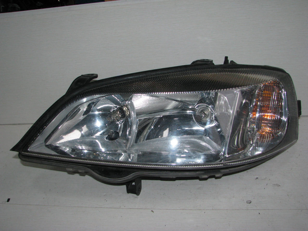 Б/у фара л/п Opel Astra G 1998-2005, 90520877, 90520878, 009117303, 093175369, HELLA 1EG007640
Б/у фара л/п Opel Astra G 1998-2005, 90520877, 90520878, 009117303, 093175369, HELLA 1EG007640