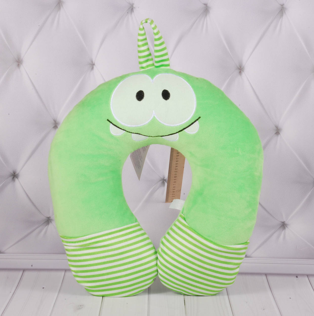 Детская подушка Подголовник "Сонька 11", Om Nom & Cut the Rope, Подголовник для деток под шею, в автомобиль
Детская подушка Подголовник "Сонька 11", Om Nom & Cut the Rope, Подголовник для деток под шею, в автомобиль