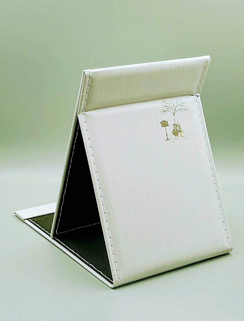 Косметическое Зеркало-блокнот с фиксацией
Косметическое Зеркало-блокнот с фиксацией