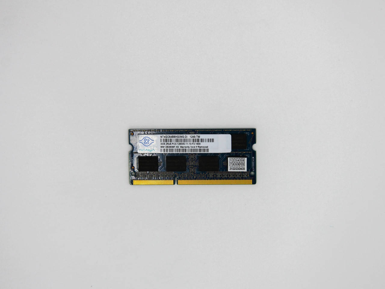 Оперативная память Nanya SODIMM 4Gb DDR3 1600MHz PC3-12800 CL11 (NT4GC64B8HG0NS-DI) Б/у
Оперативная память Nanya SODIMM 4Gb DDR3 1600MHz PC3-12800 CL11 (NT4GC64B8HG0NS-DI) Б/у